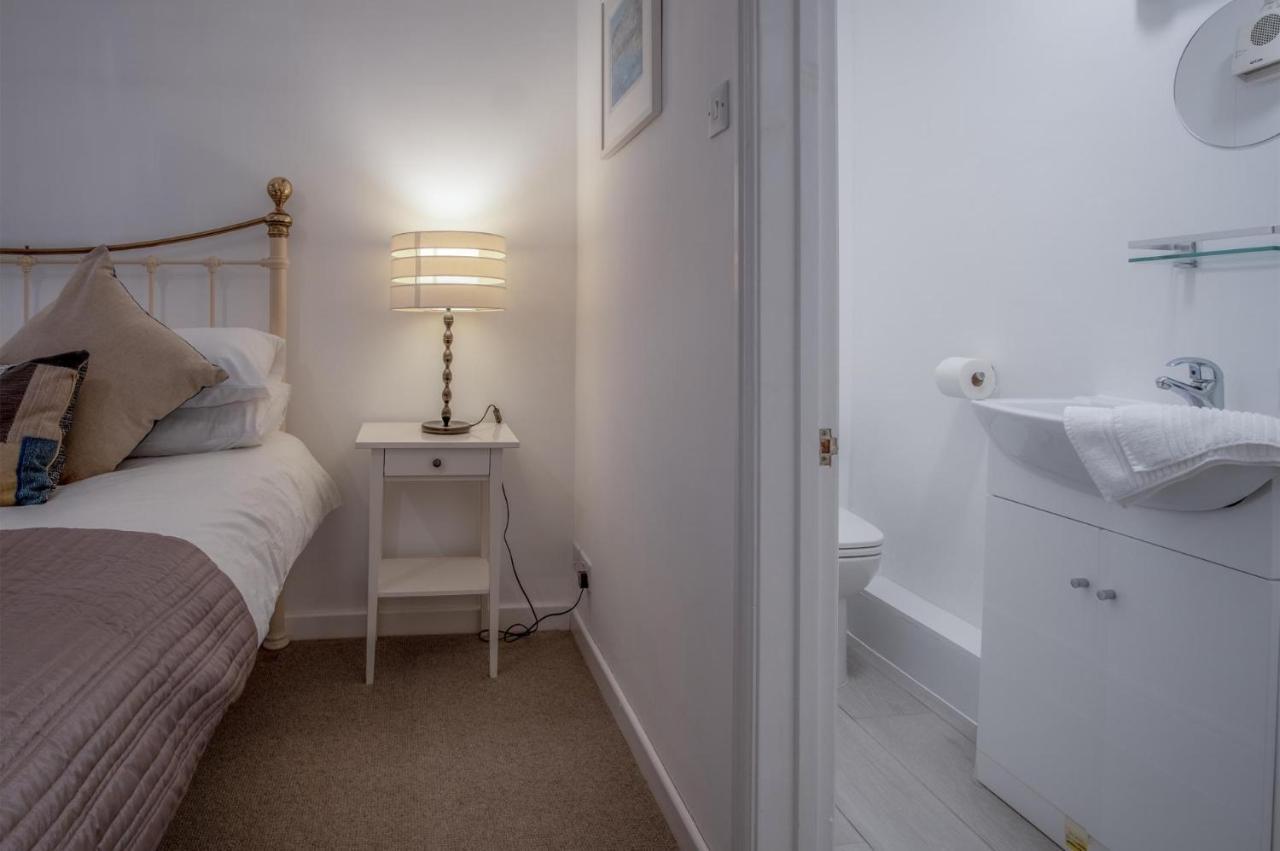 Caleb'S Cottage - 4 Bedroom Cottage - Solva Eksteriør bilde